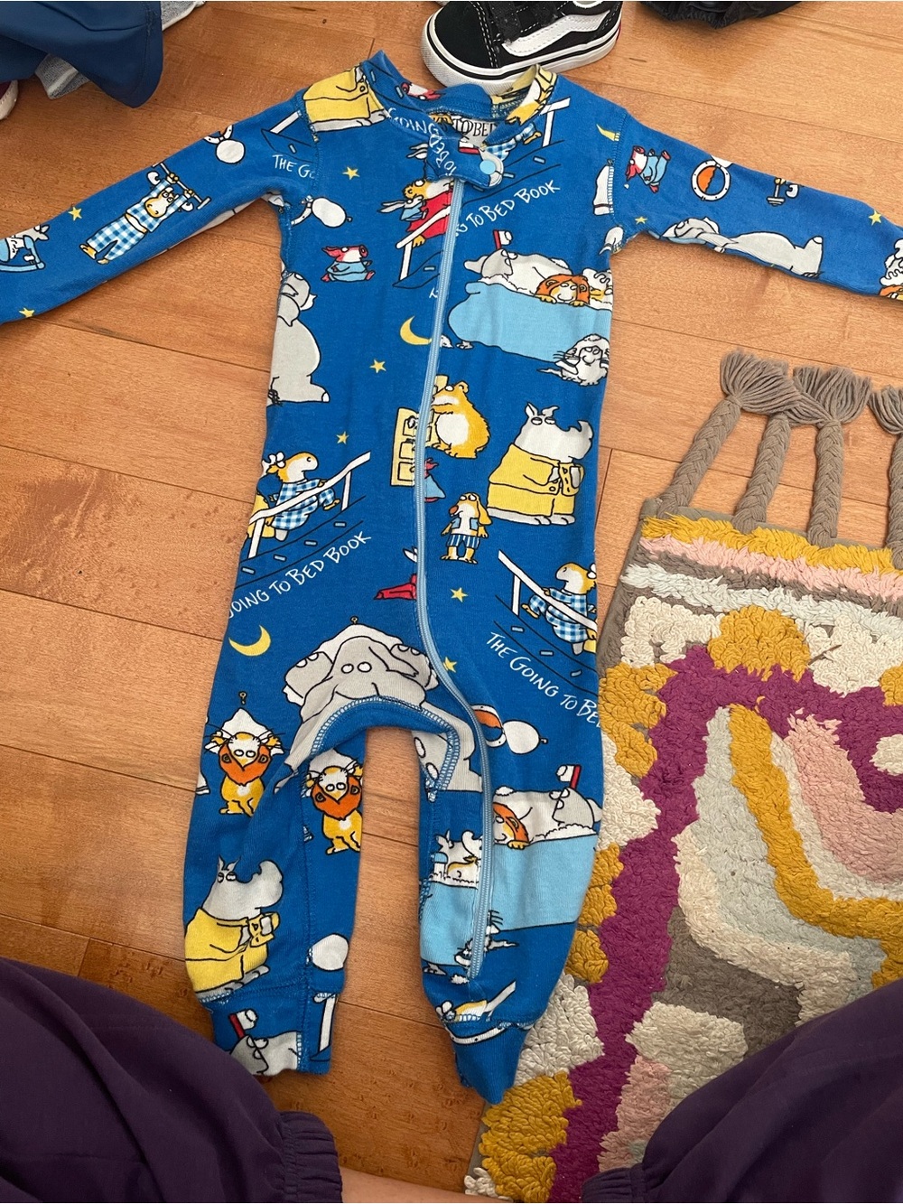 Going to bed book Blue Sleepy-Time Animal Zipper Footie Onesie 12-18 months